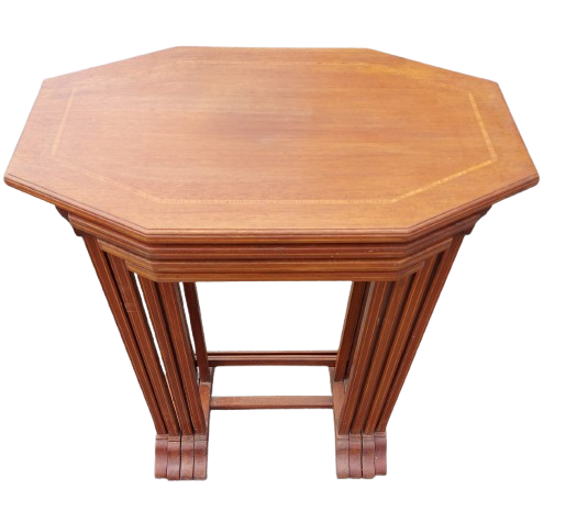 Tables Gigognes
